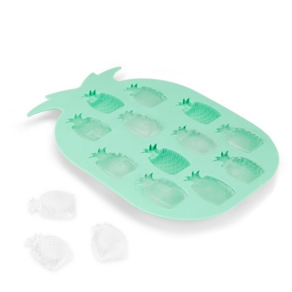 Blush Other - Pineapple Ice Cube Tray NWT